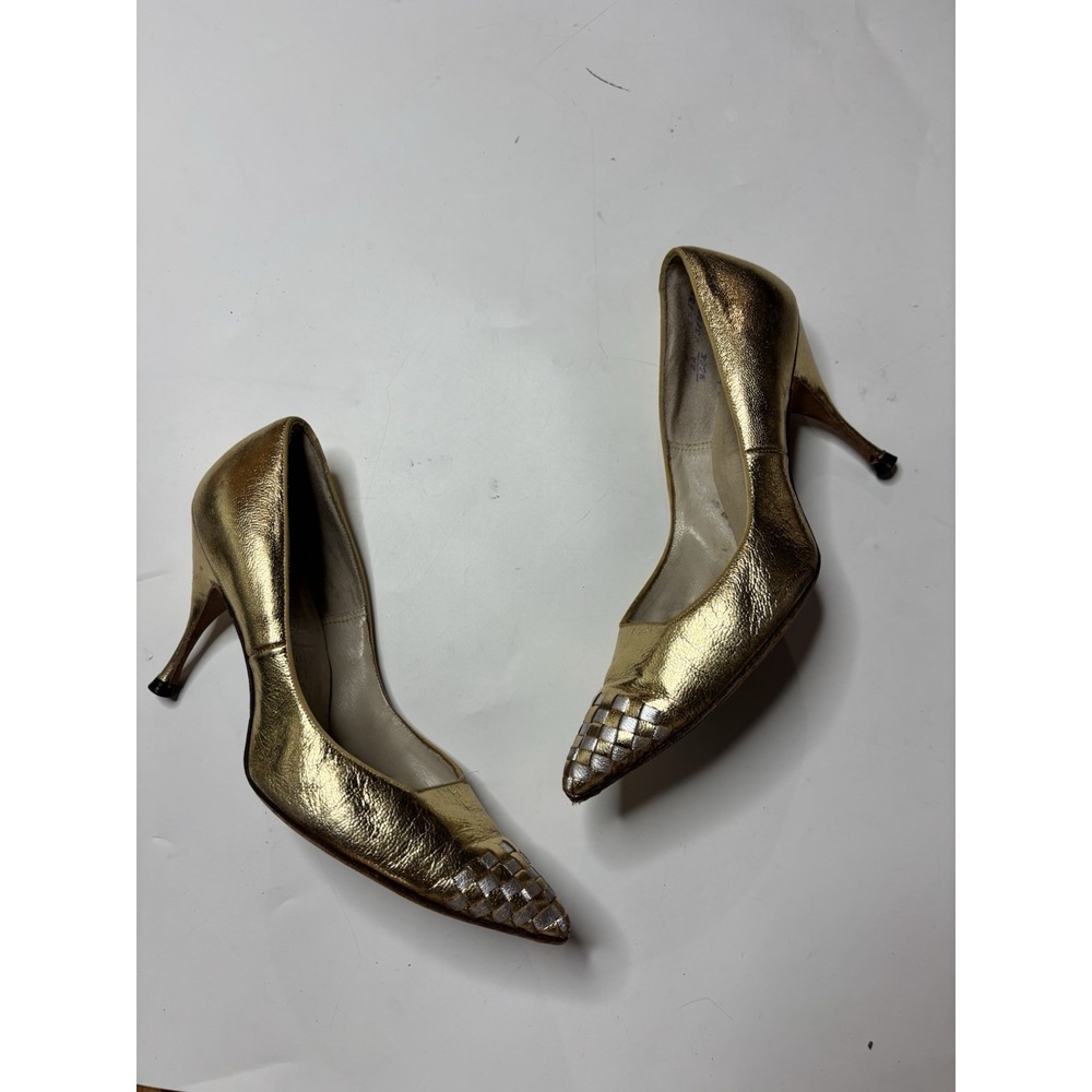 VTG 1960s QualiCraft Women's 7A Narrow Gold Woven Pointy Toe Kitten Heel Vegan